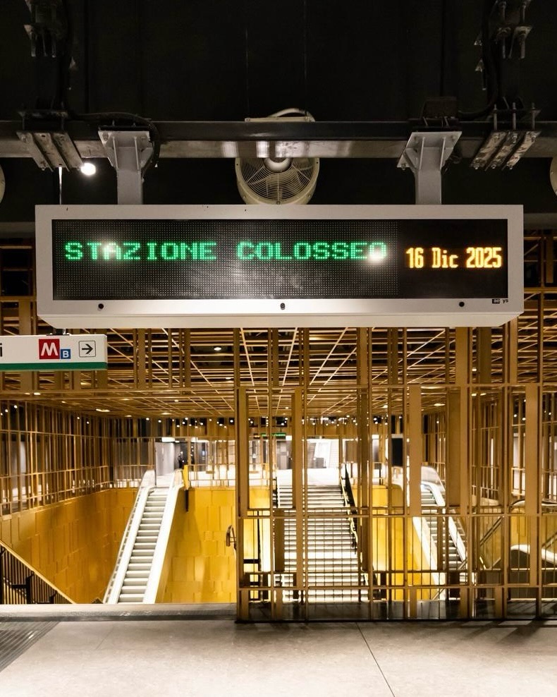 La Stazione Colosseo-Fori Imperiali: Un Manifesto di Archeologia Architettonica nel Ventre di Roma